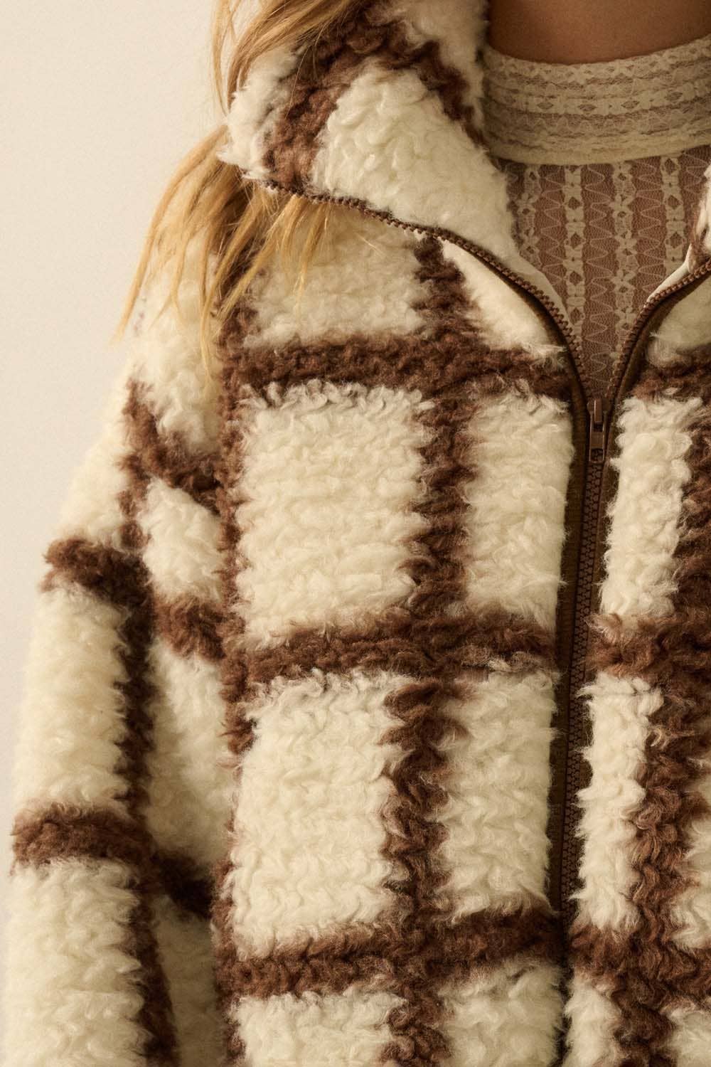 Check-Print Fleece Zip-Up Pocket Jacket: Cream-Black / L