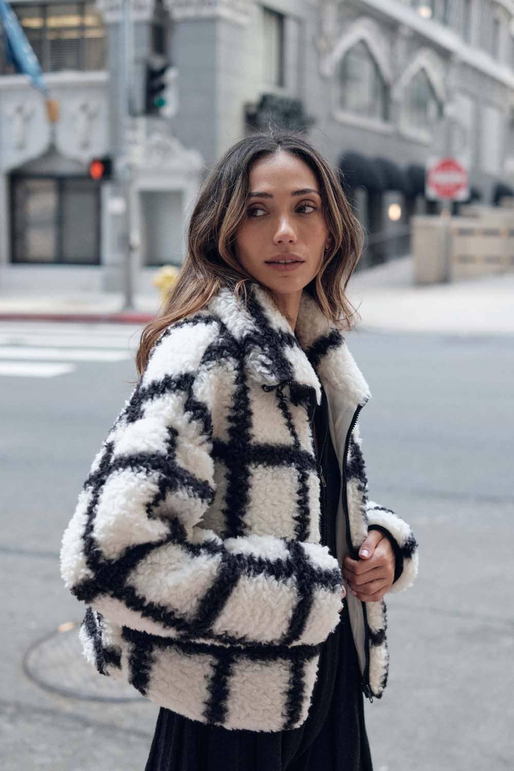 Check-Print Fleece Zip-Up Pocket Jacket: Cream-Black / L