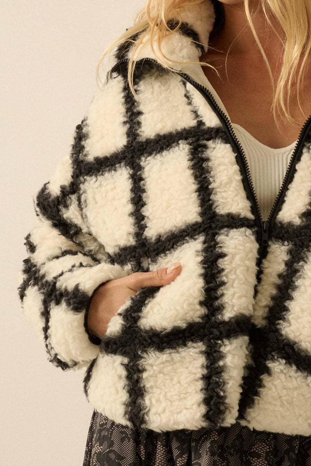 Check-Print Fleece Zip-Up Pocket Jacket: Cream-Black / L