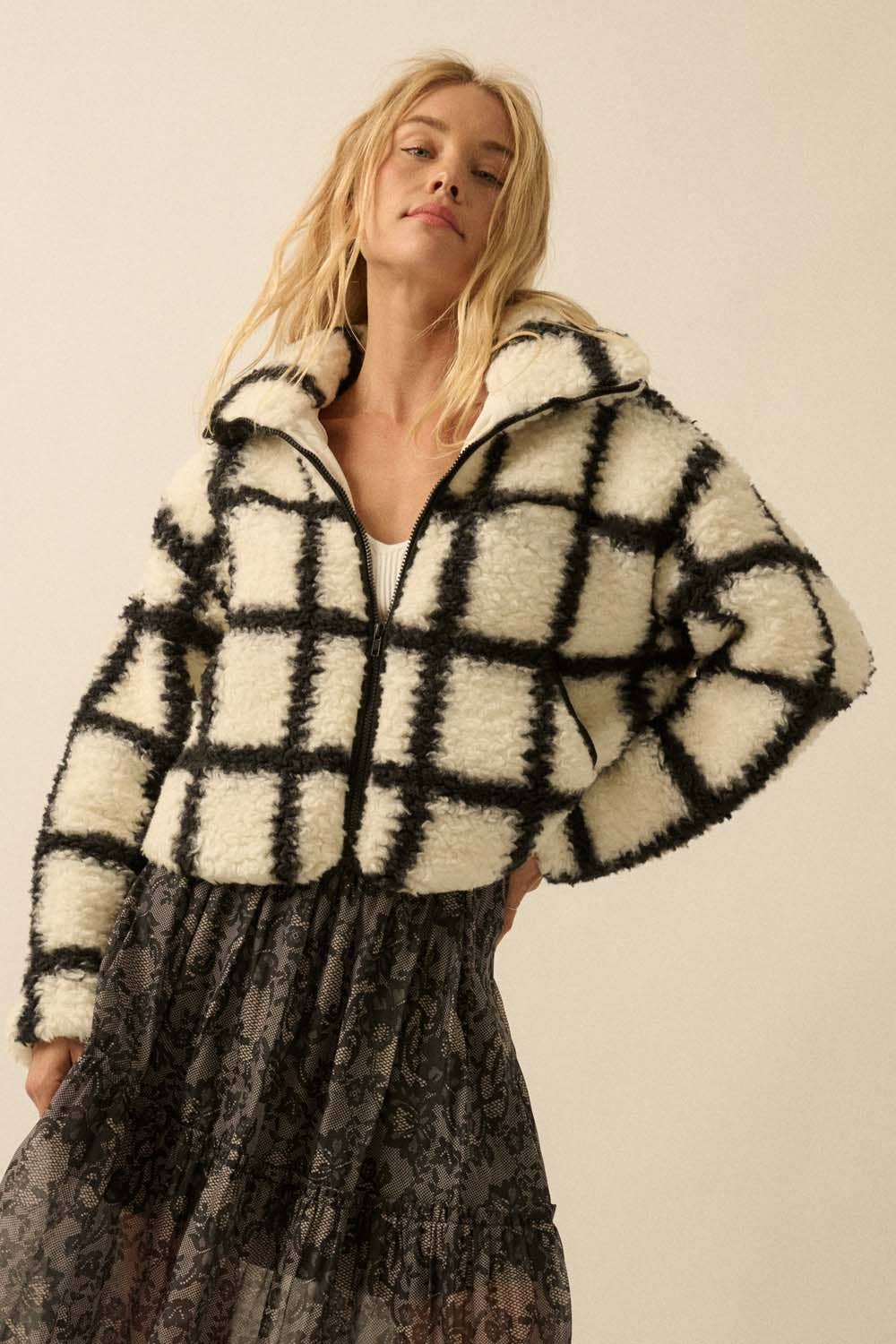 Check-Print Fleece Zip-Up Pocket Jacket: Cream-Black / L